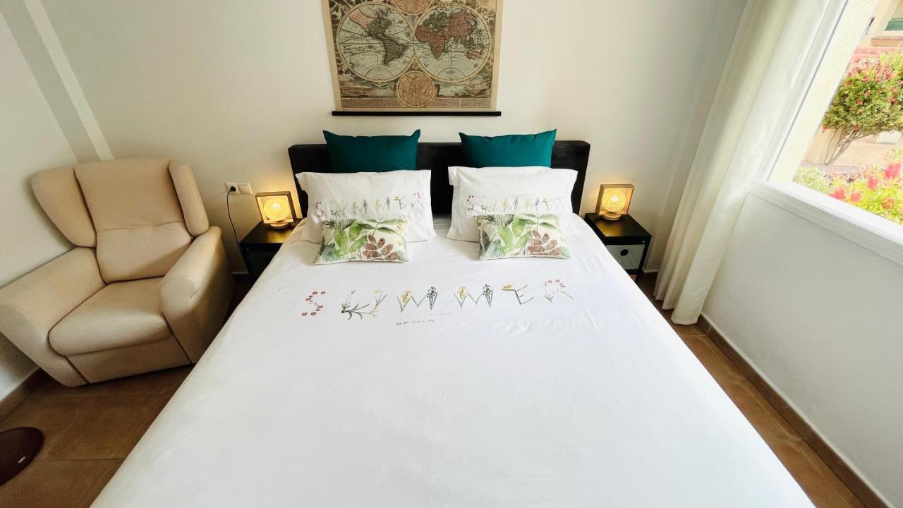 Beautiful 1 Bedroom Apartment In Albir El Albir Eksteriør billede
